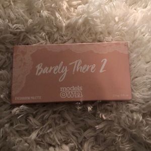 Models Own Barely There 2 eyeshadow palette